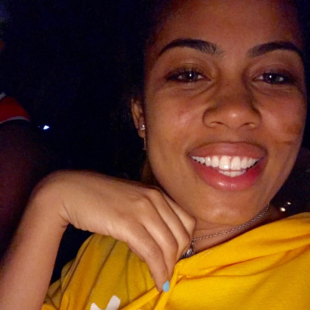 Meet your Posher, Cierra